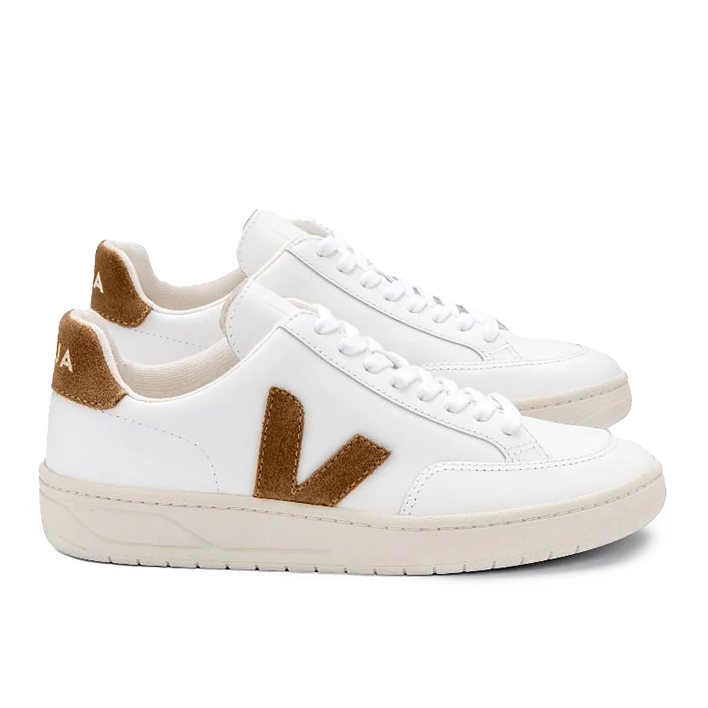 Veja v 2025 lock suede