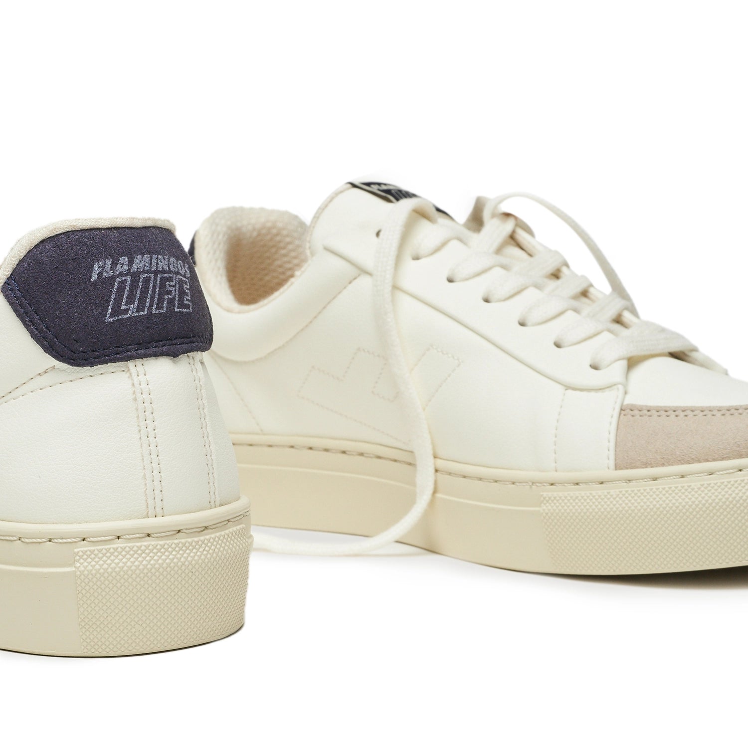 Stylish sneakers Off White Red Ecru