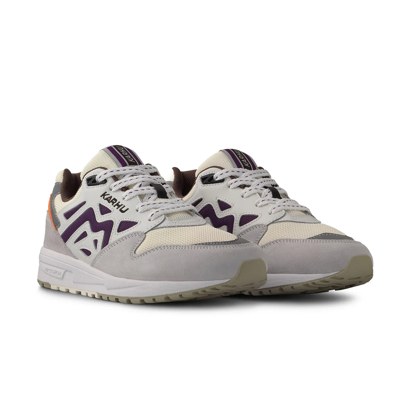 Karhu Legacy 96 Trainer featuring reflective details for enhanced visibility.