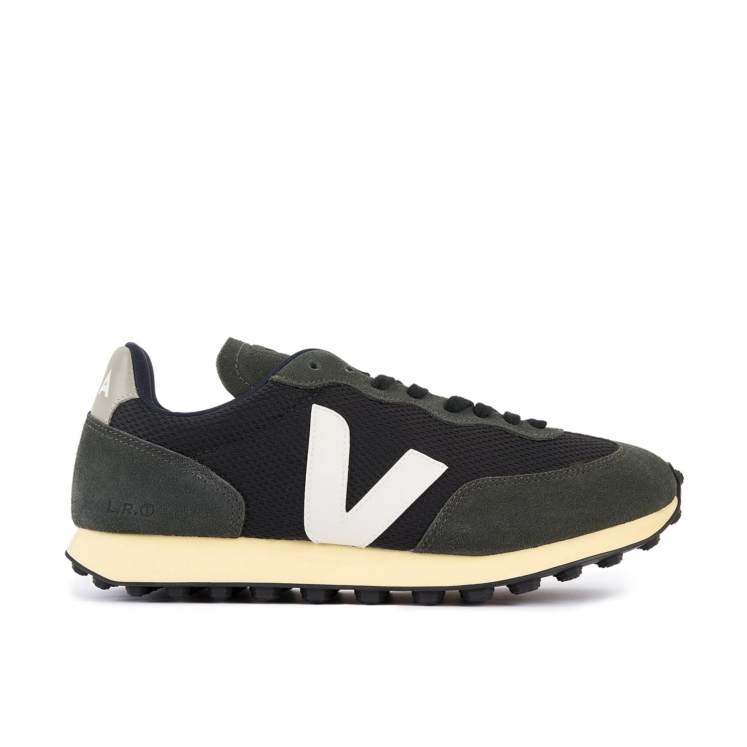 Veja Rio Branco Alveomesh Trainer - Black / White / Oxford Grey - Burrows and Hare