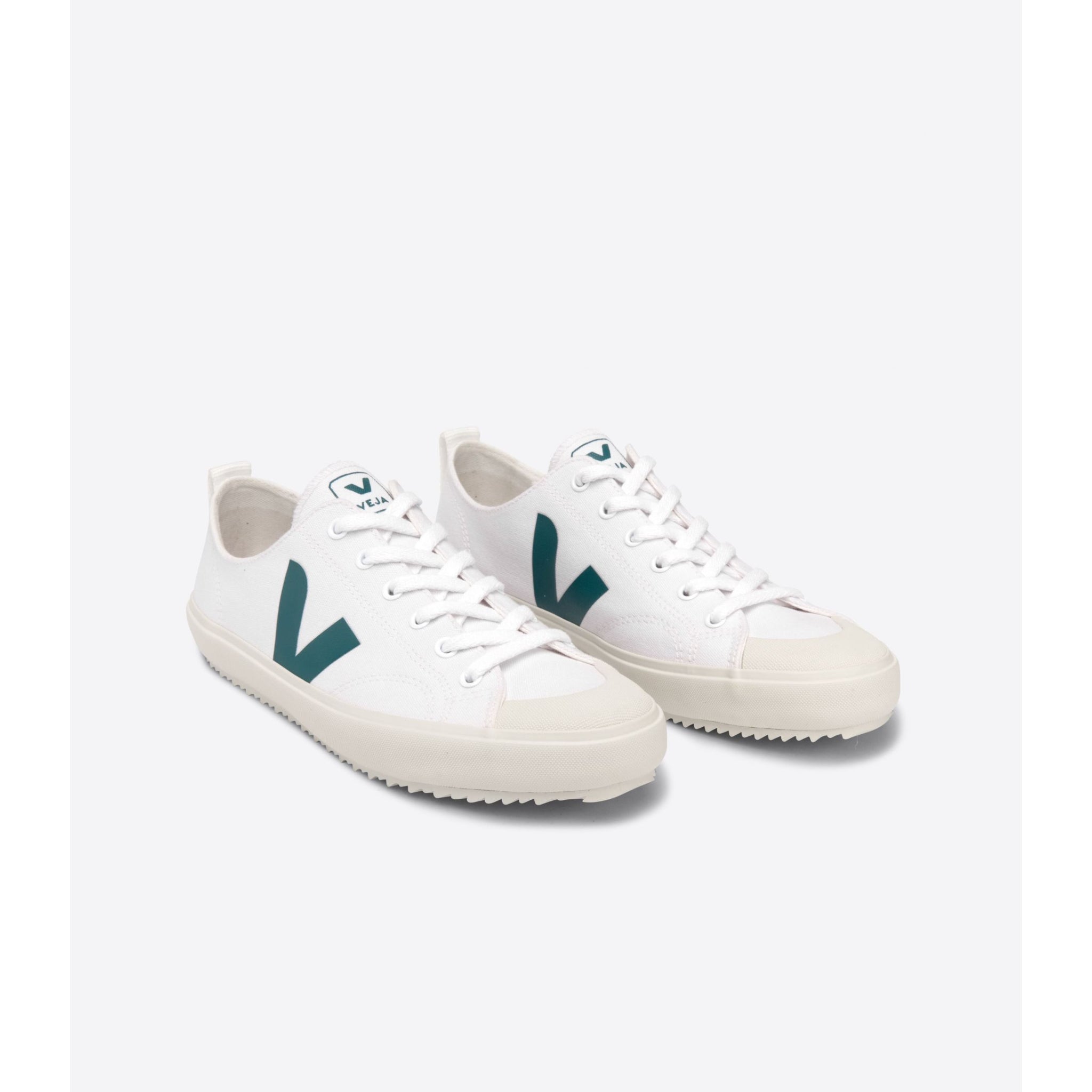 Veja Women’s Nova Canvas Trainer - White/Brittany